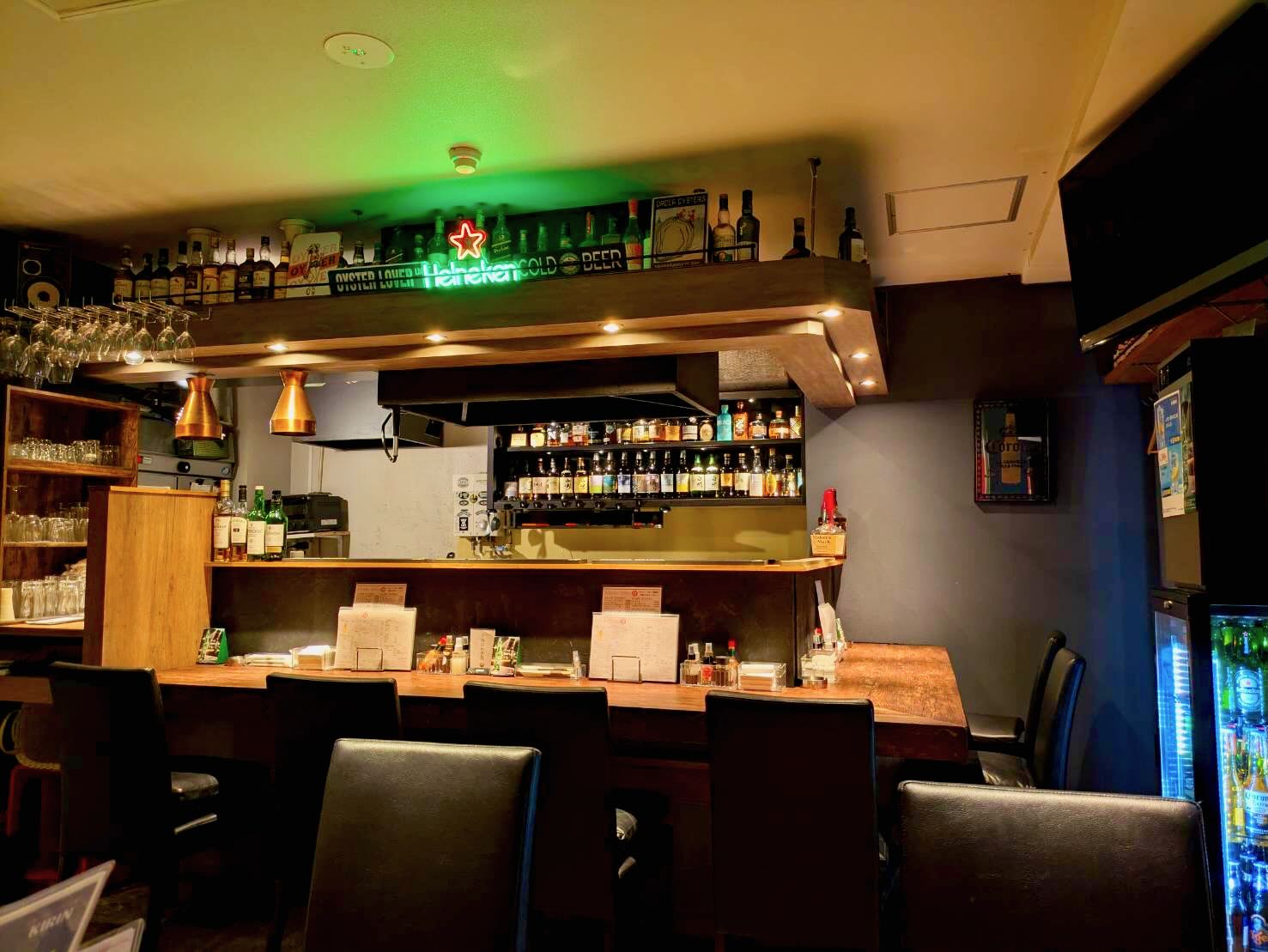 スタイリッシュな内装